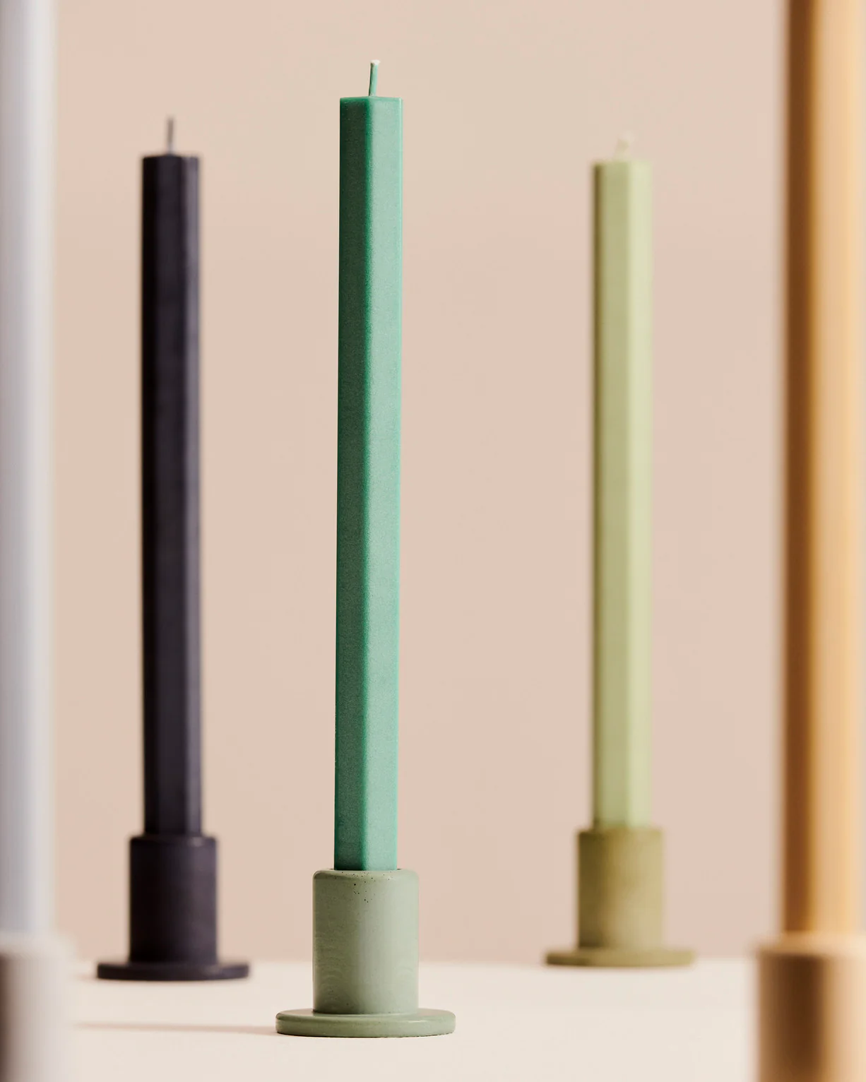 HAY  Tube Concrete lysestage - Emerald green