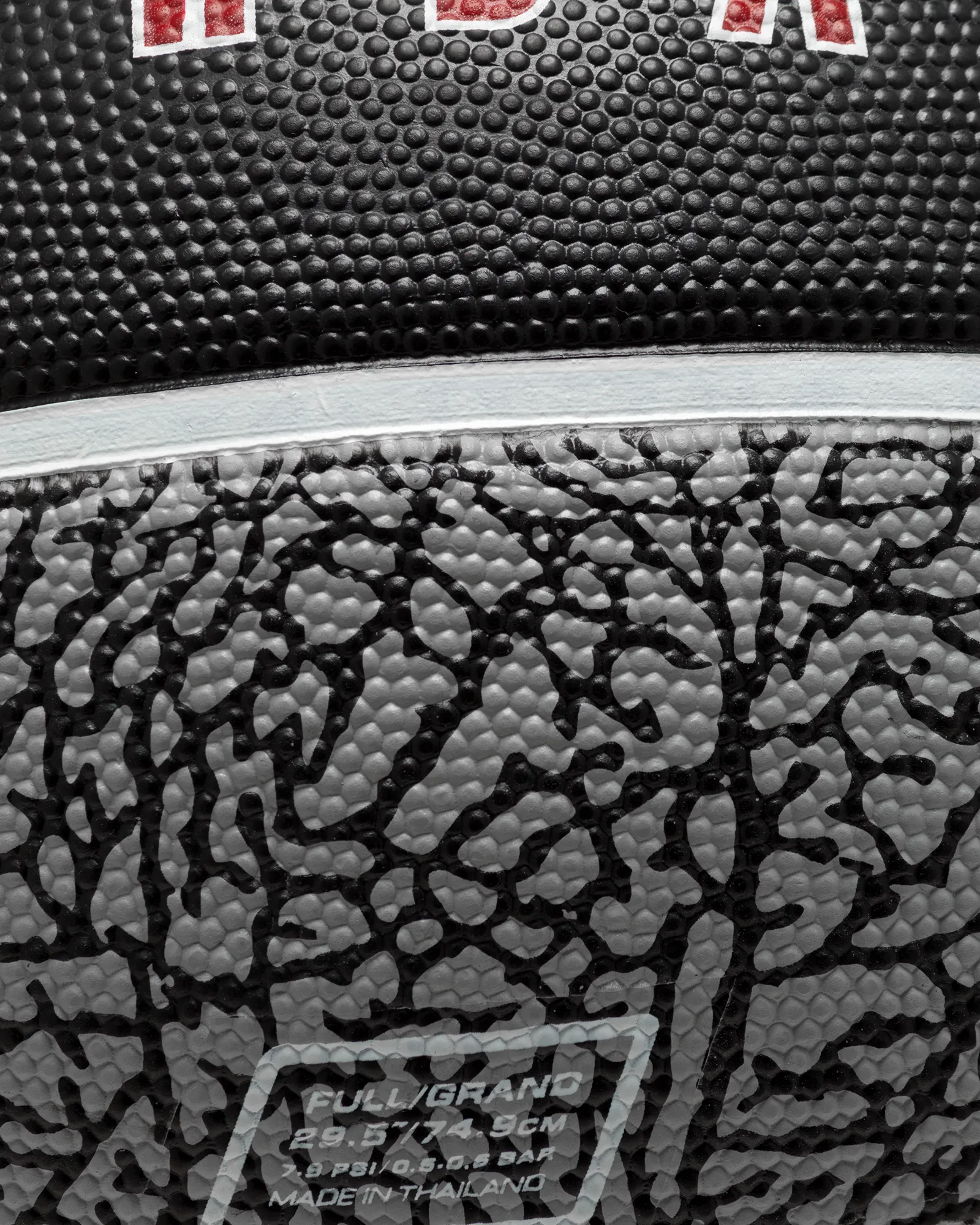 Jordan JORDAN PLAYGROUND 2.0 8P DEFLATED SIZE 7