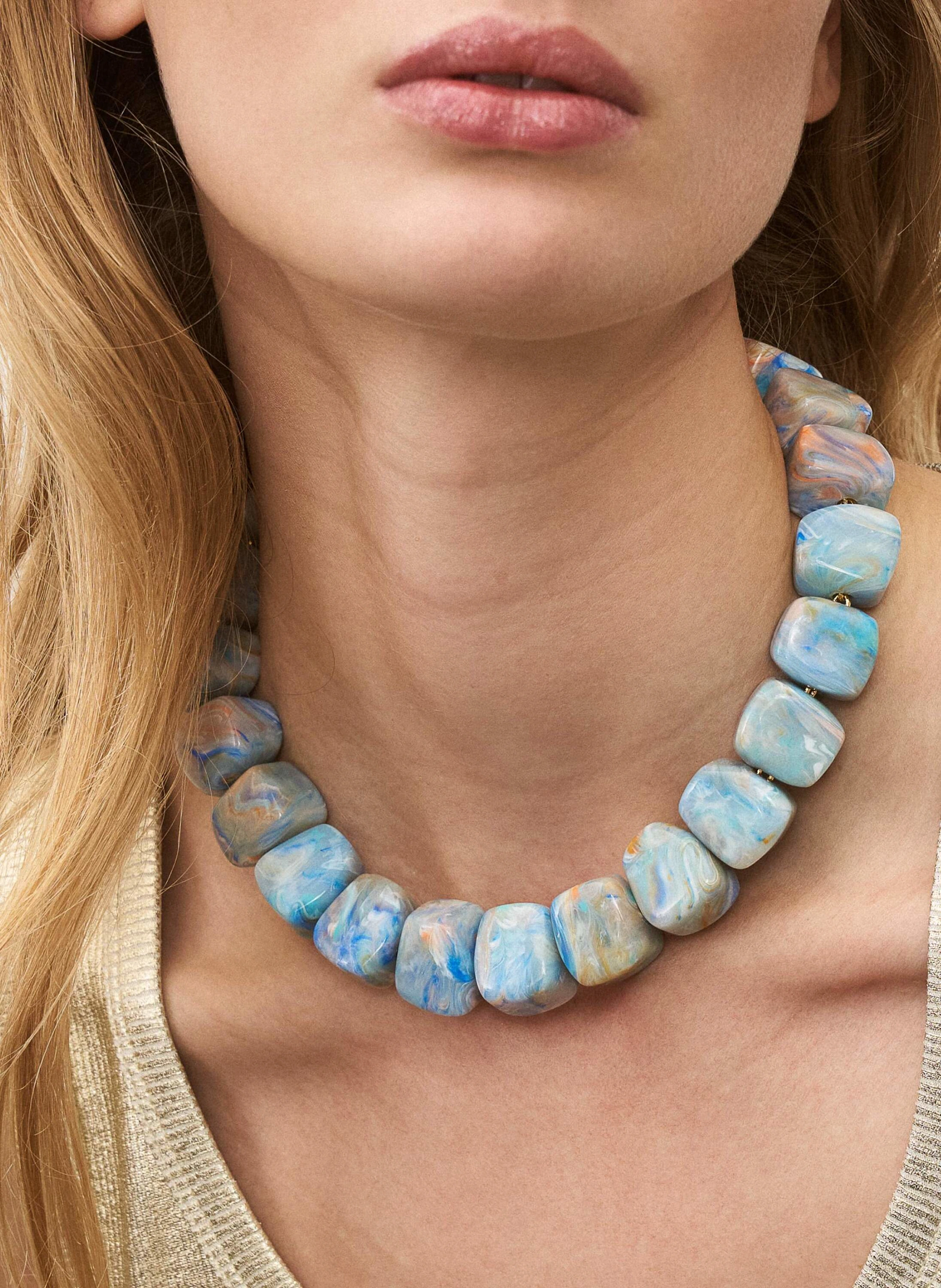 VANESSA BARONI Kette SMALL ORGANIC SHAPED NECKLACE BEIGE MULTI by GLAMBOU