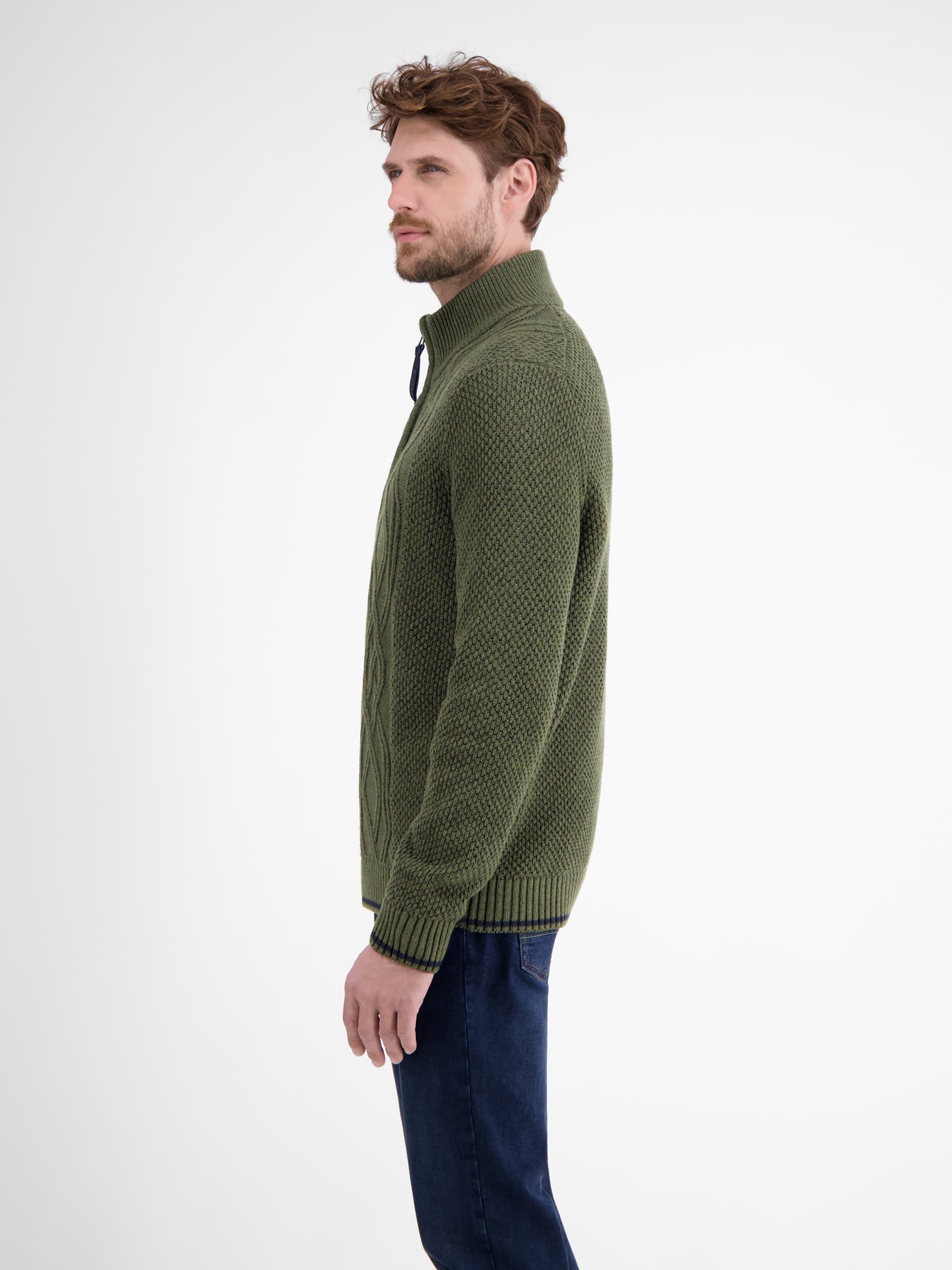 Strickpullover mit Zopfmuster und Troyerkragen