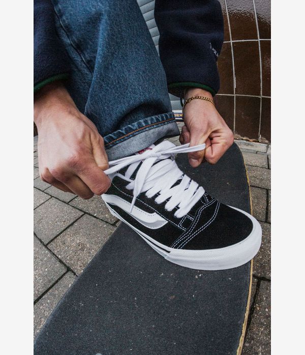 Vans Knu Skool Schuh (black true white)