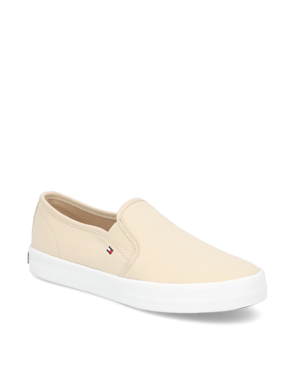 ESSENTIAL NAUTICAL SLIP ON