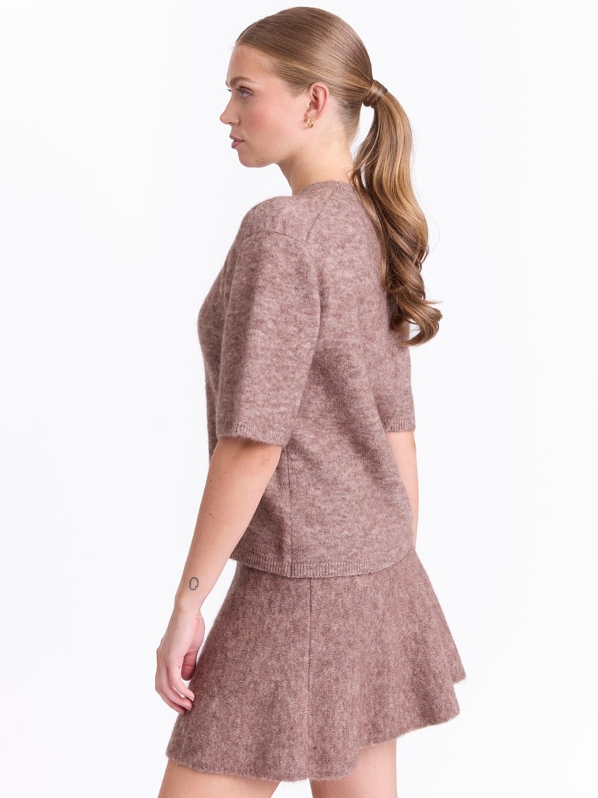 Chloe genser Iron