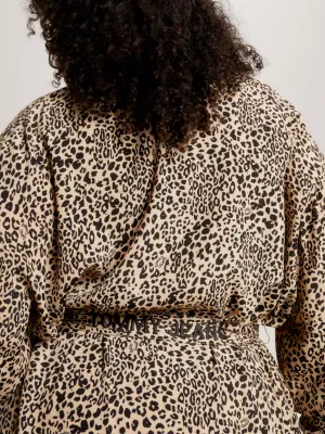 Vestido midi de manga comprida com estampa de leopardo da Curve