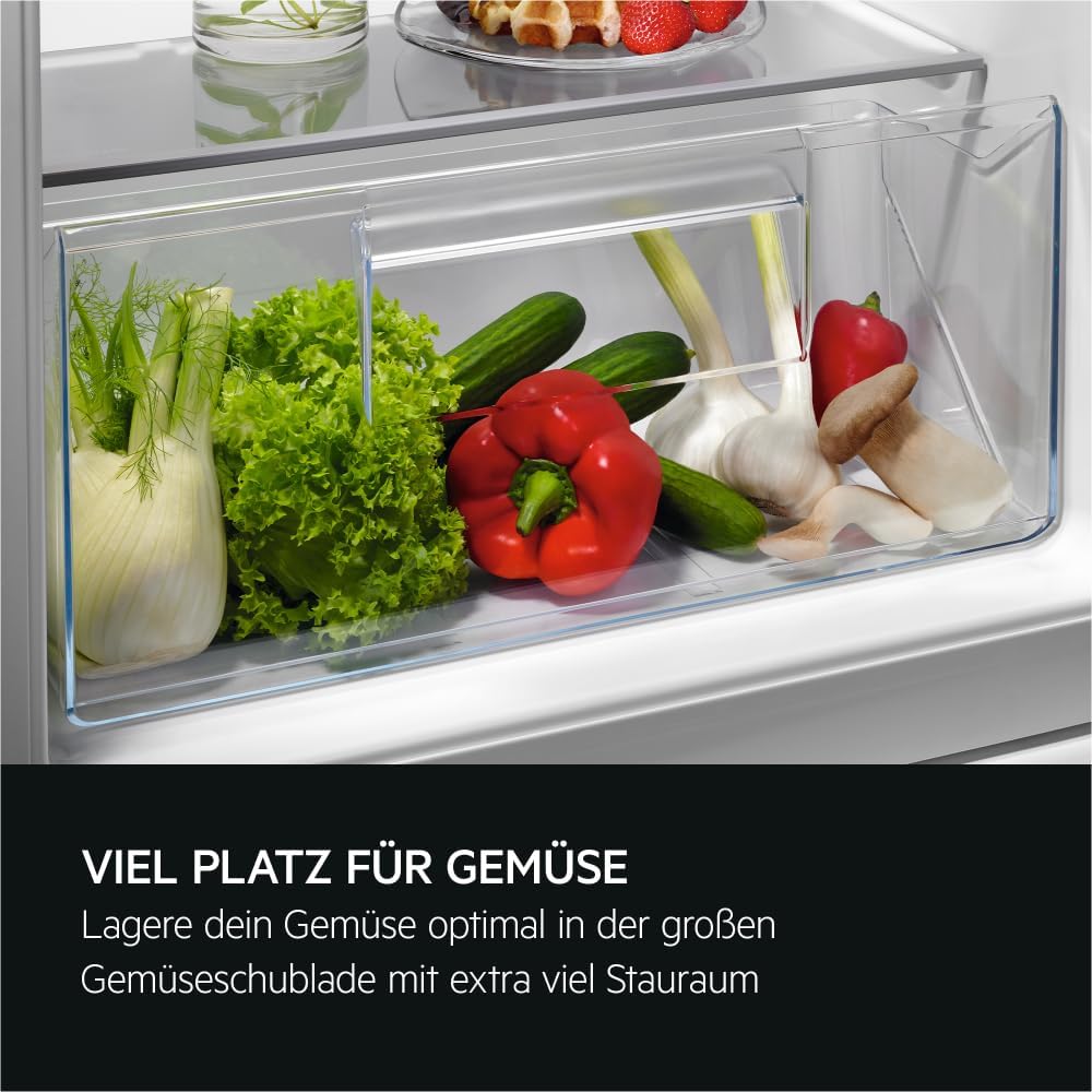 AEG Einbau-Kühlschrank 88 cm ohne Gefrierfach, Serie 5000 OptiSpace: 3x vielfach verstellbare Glasablage, großer Kühlraum (142L), LED-Beleuchtung, mechanische Steuerung, Schlepptür-Technik, TSK5O881ES