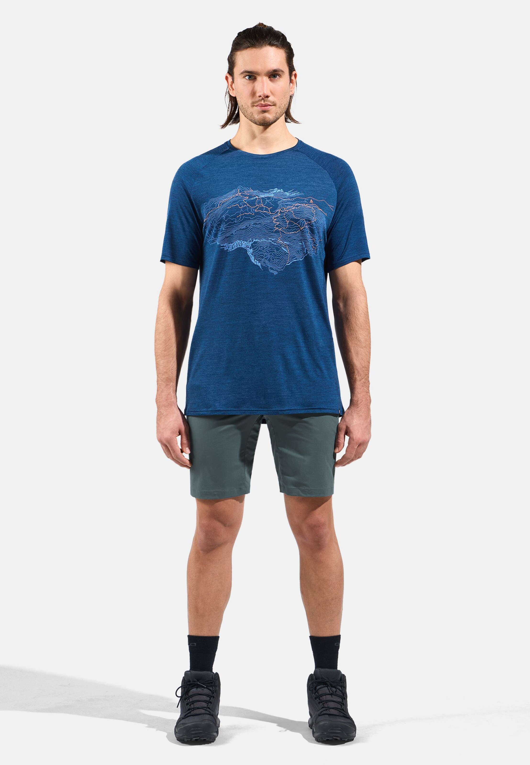 Ascent Light Wandershorts in sedona sage