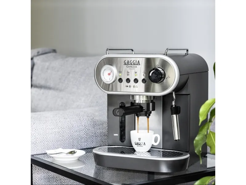 [OUTLET] - Gaggia Carezza Deluxe RI8525 - Kaffemaskine med capuccinatore - 15 bar - blæksort