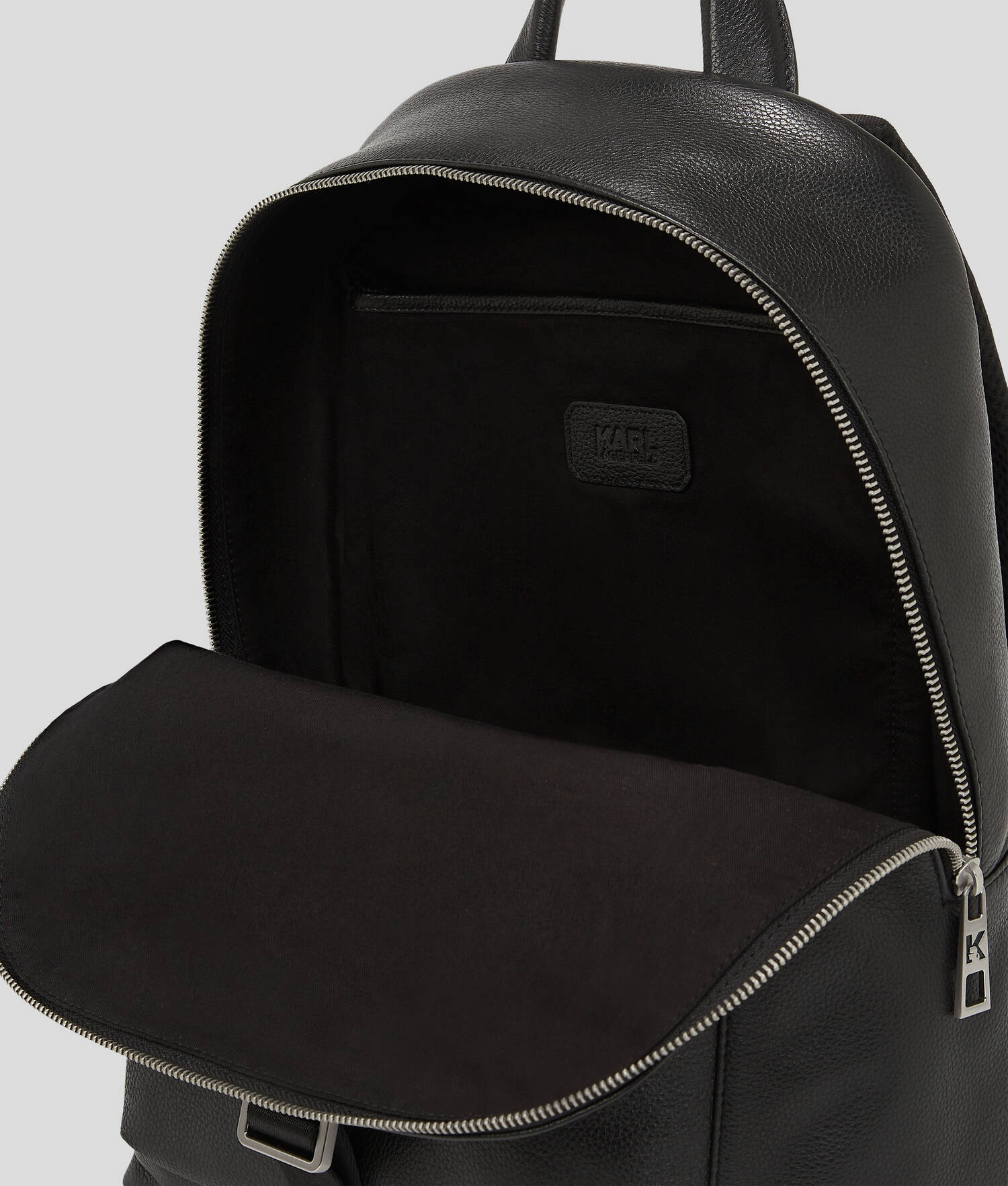 SAC À DOS EN CUIR GRAINÉ