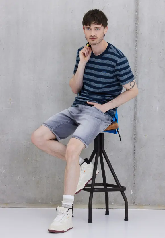 T-Shirt mit Streifenmuster - navy blue