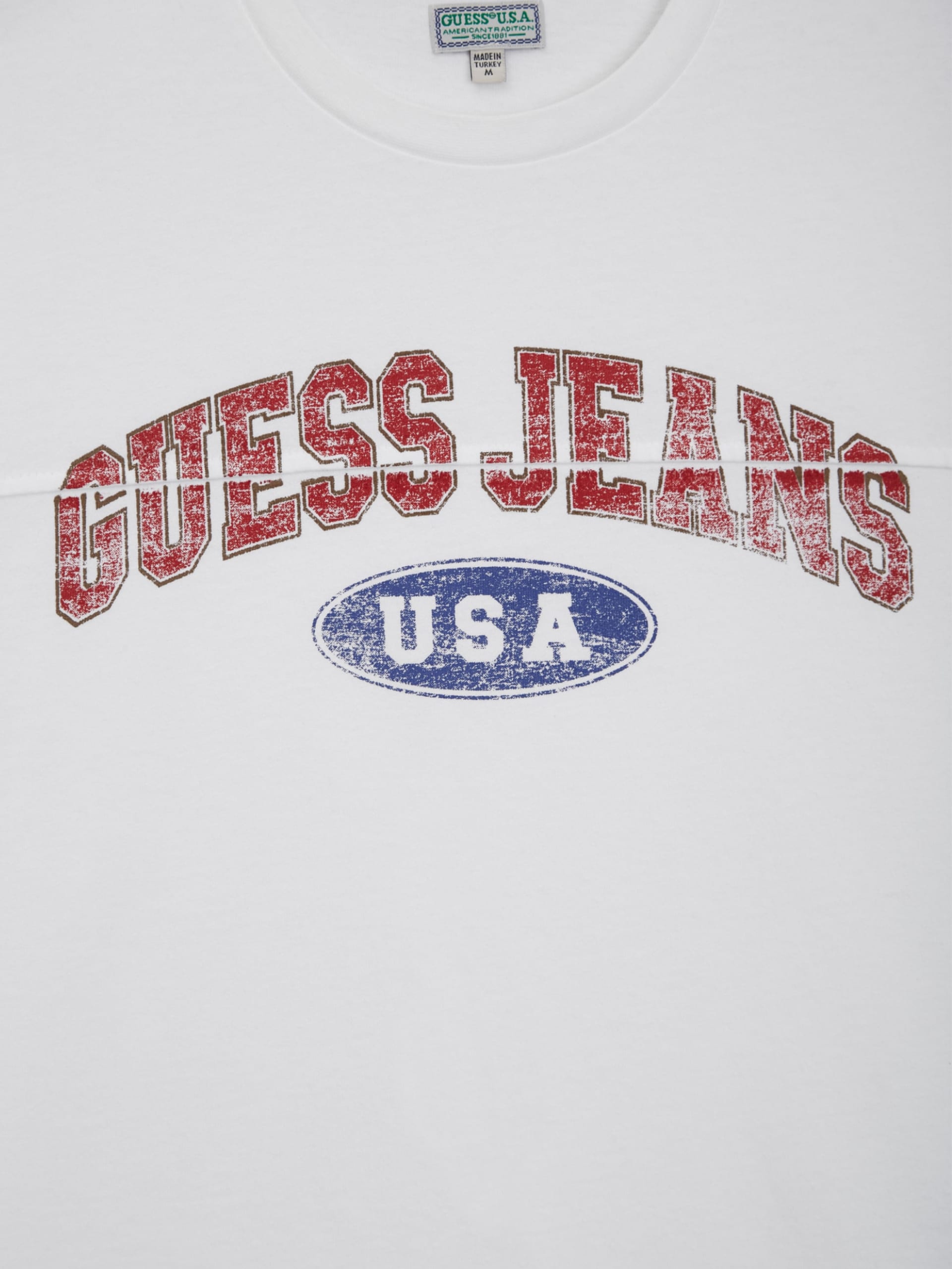 Camiseta com logo
