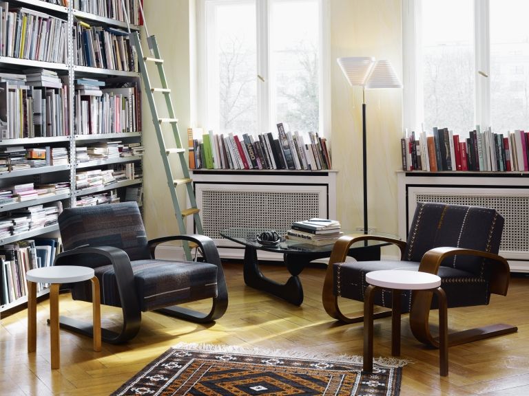 Vitra Noguchi Coffee Table salontafel notenhout