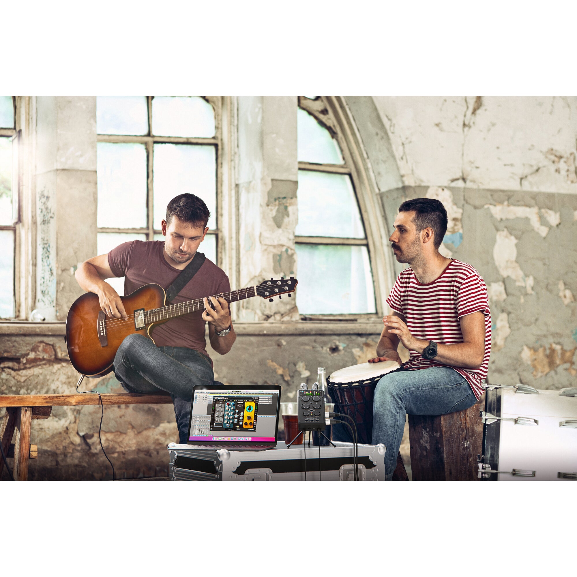 IK Multimedia iRig Pro Quattro I/O Deluxe audio en MIDI interface