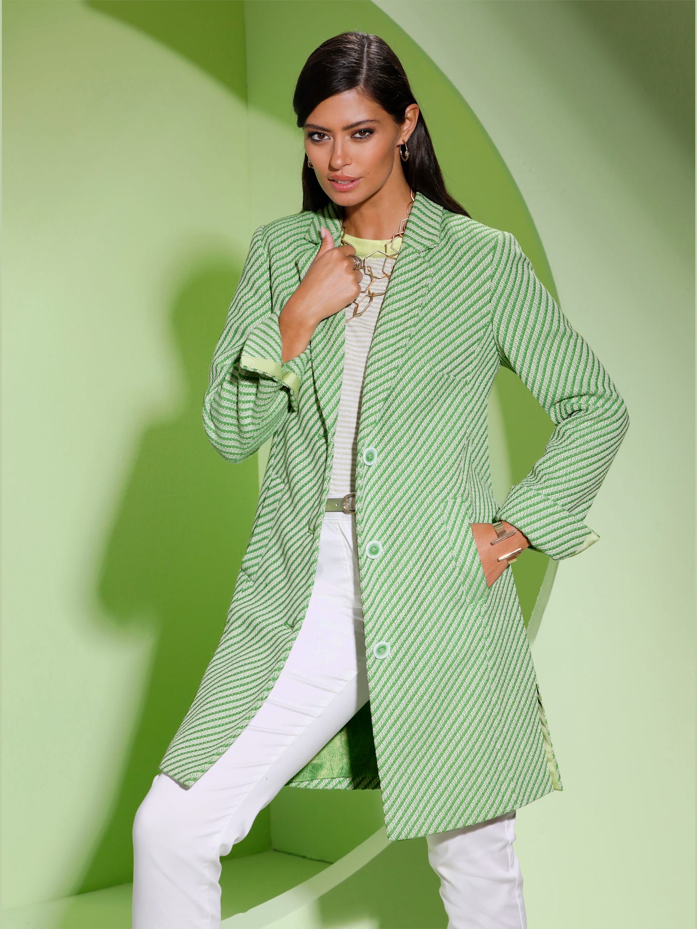 Manteau bouclé structuré pour l'été