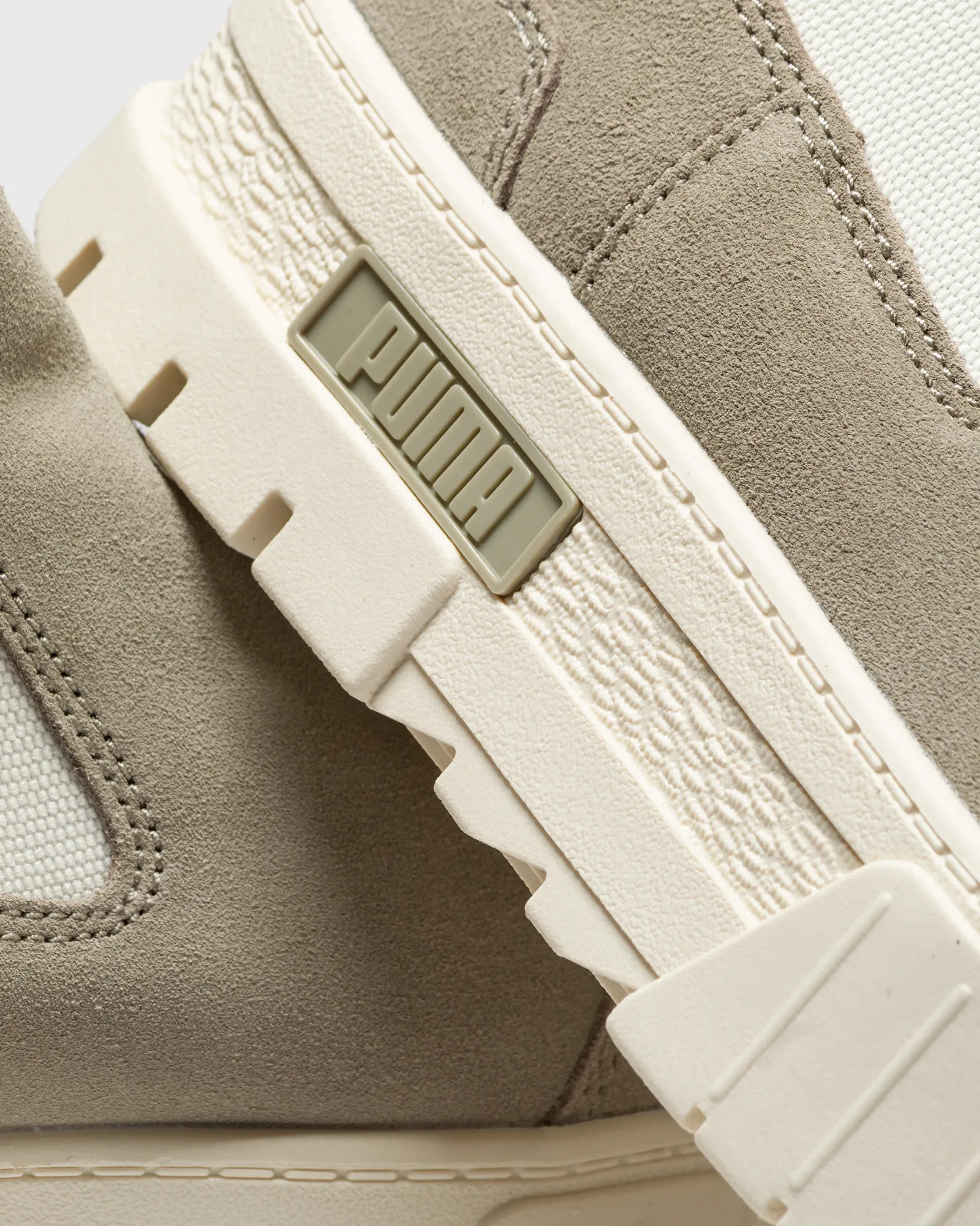 Puma WMNS Mayze Chelsea Suede