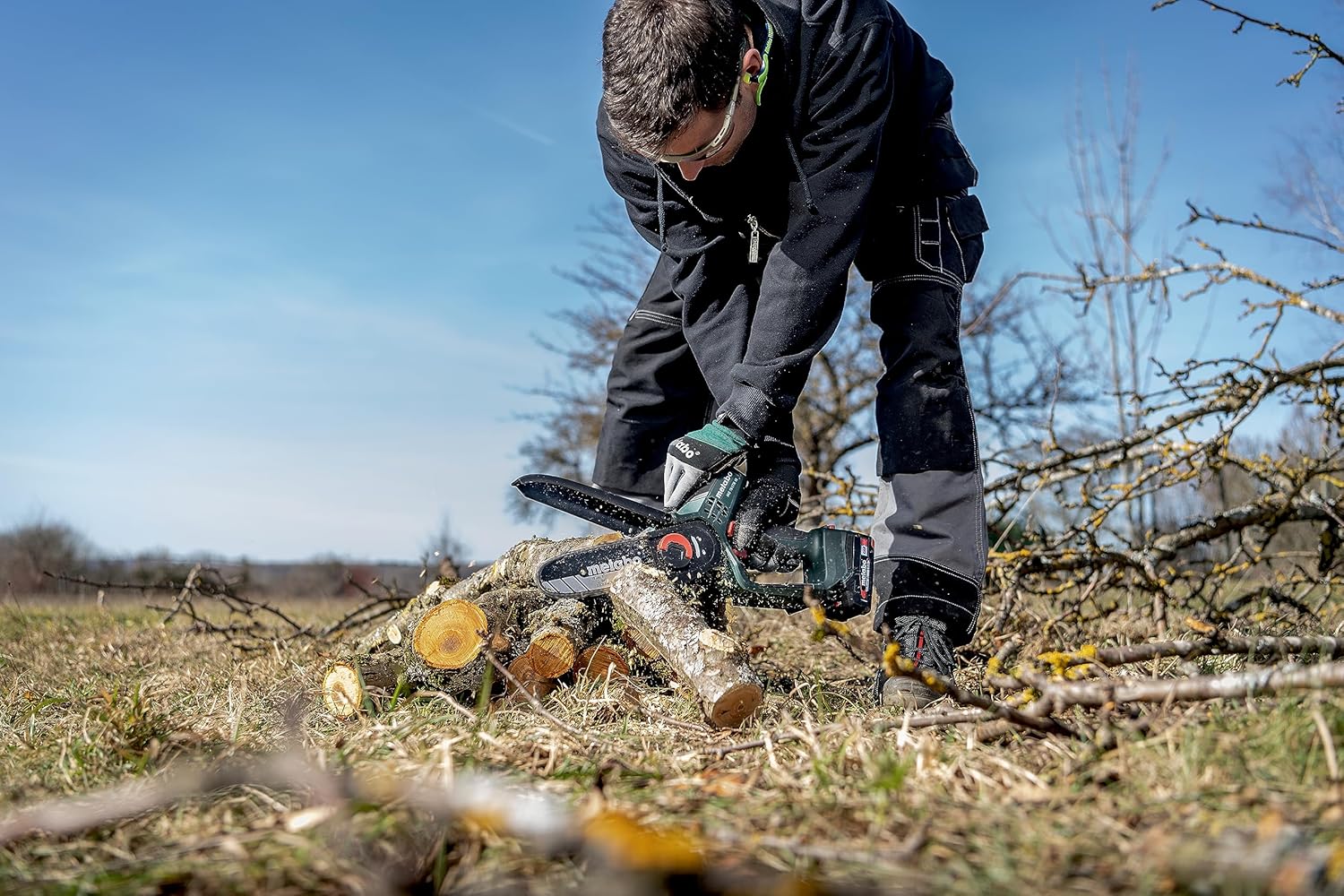 metabo Akku-Gehölzsäge MS 18 LTX 15-18V, 15 cm Schwertlänge - Ideal für Baumschnitt und Grünschnitt, hohe Kettengeschwindigkeit - Leicht und handlich