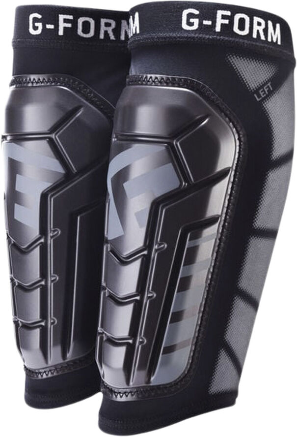 G-Form Pro-S Vento Junior benskinner Sort