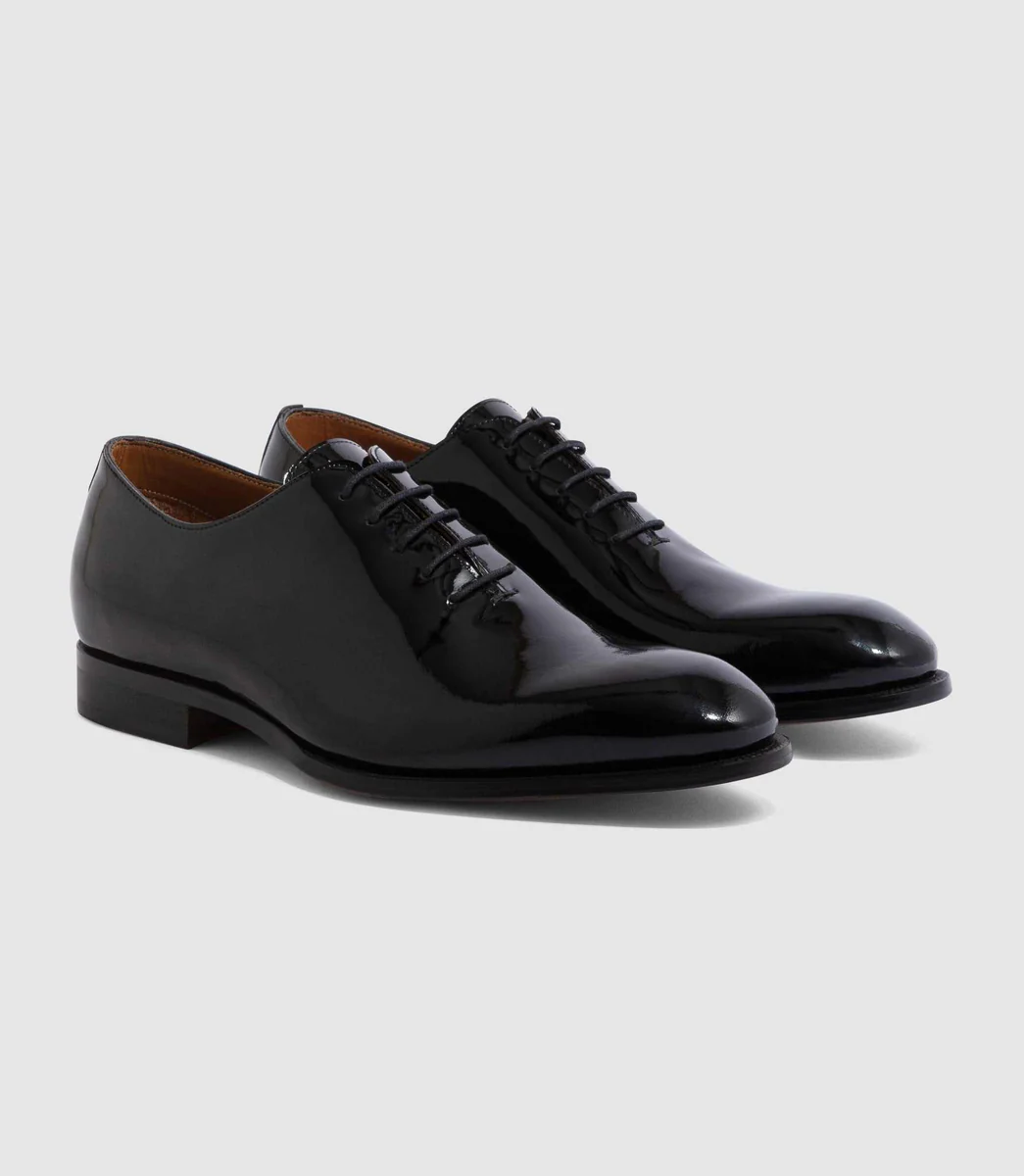 Chaussure coutures vernis noir 