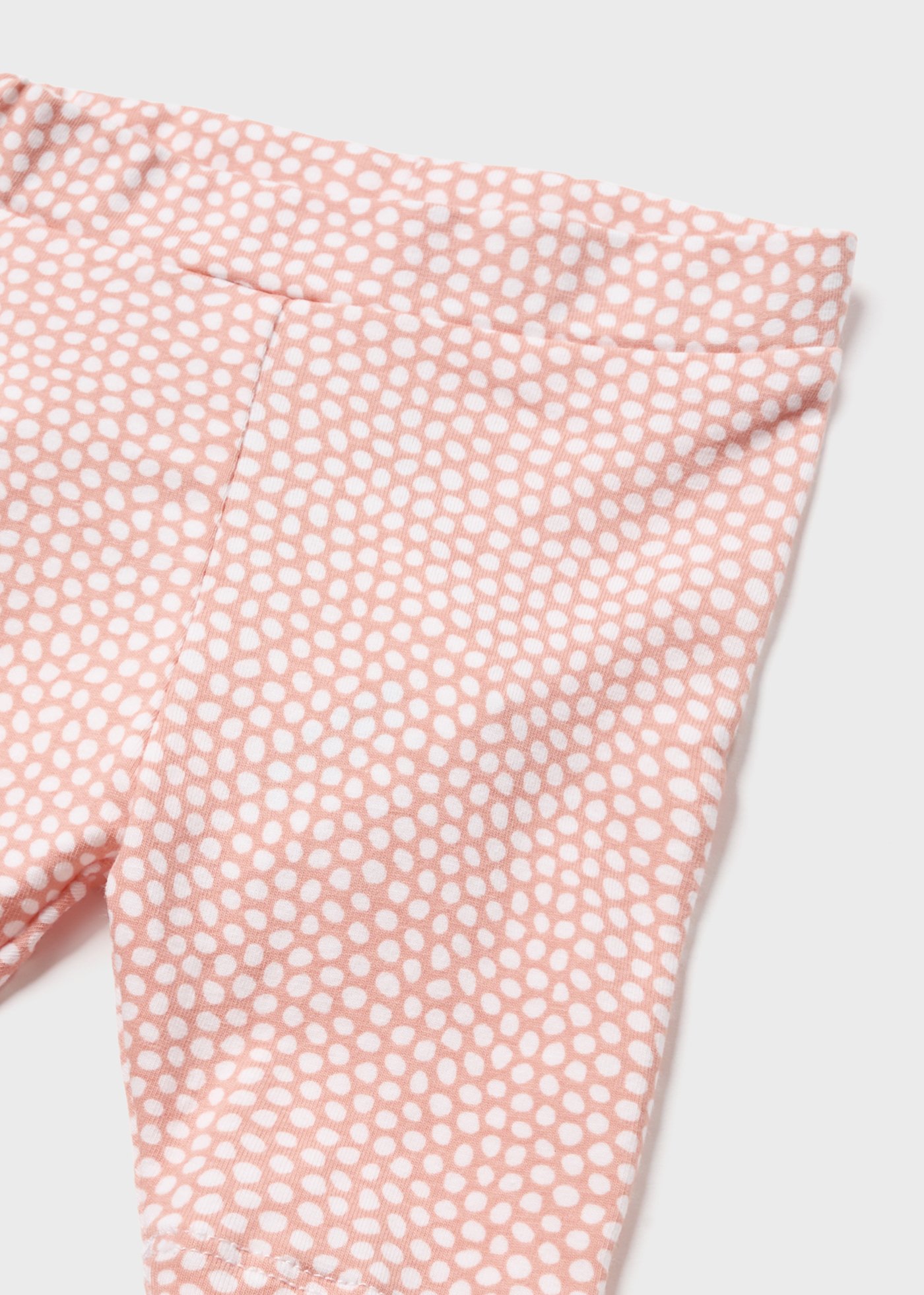 Conjunto de 3 peças em algodão sustentável para recém-nascidos.