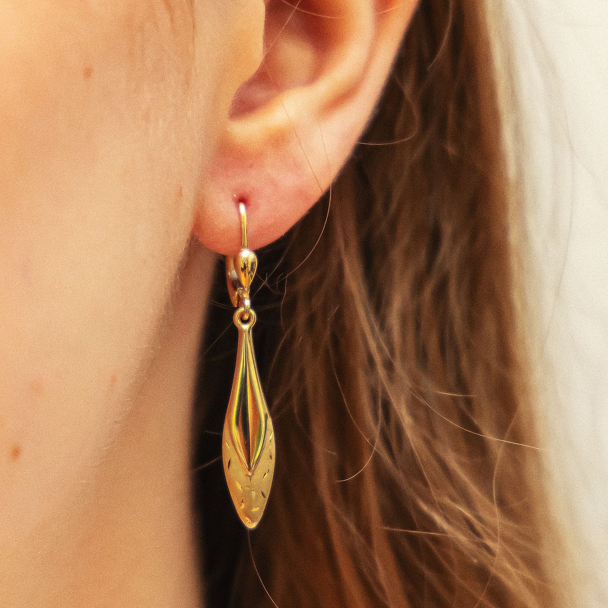 Fascination by Ellen K. Ohrringe 375 Gold glanz matt diamantiert
