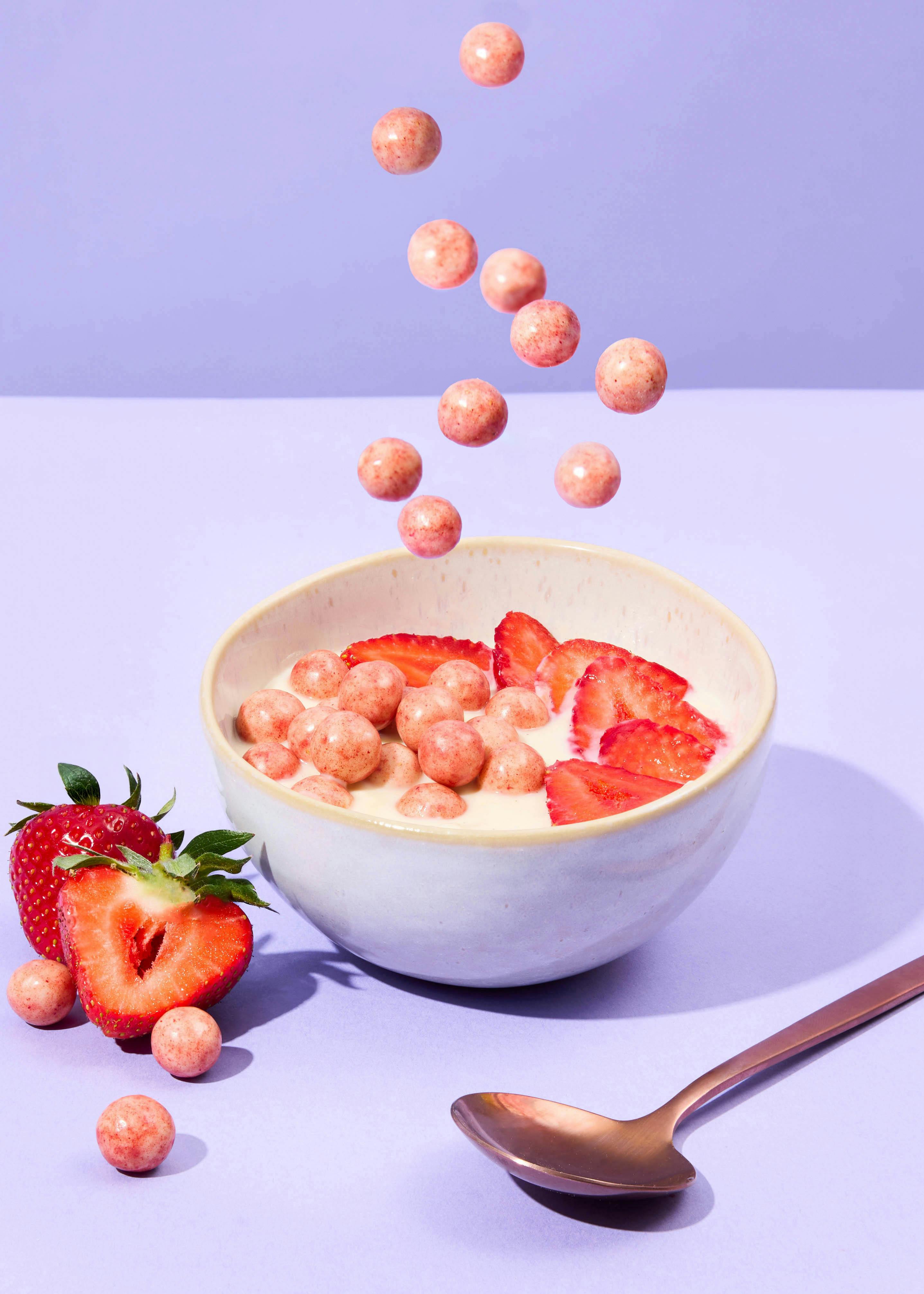 Reis Crispies in weißer Schokolade und Erdbeerpulver 1 kg