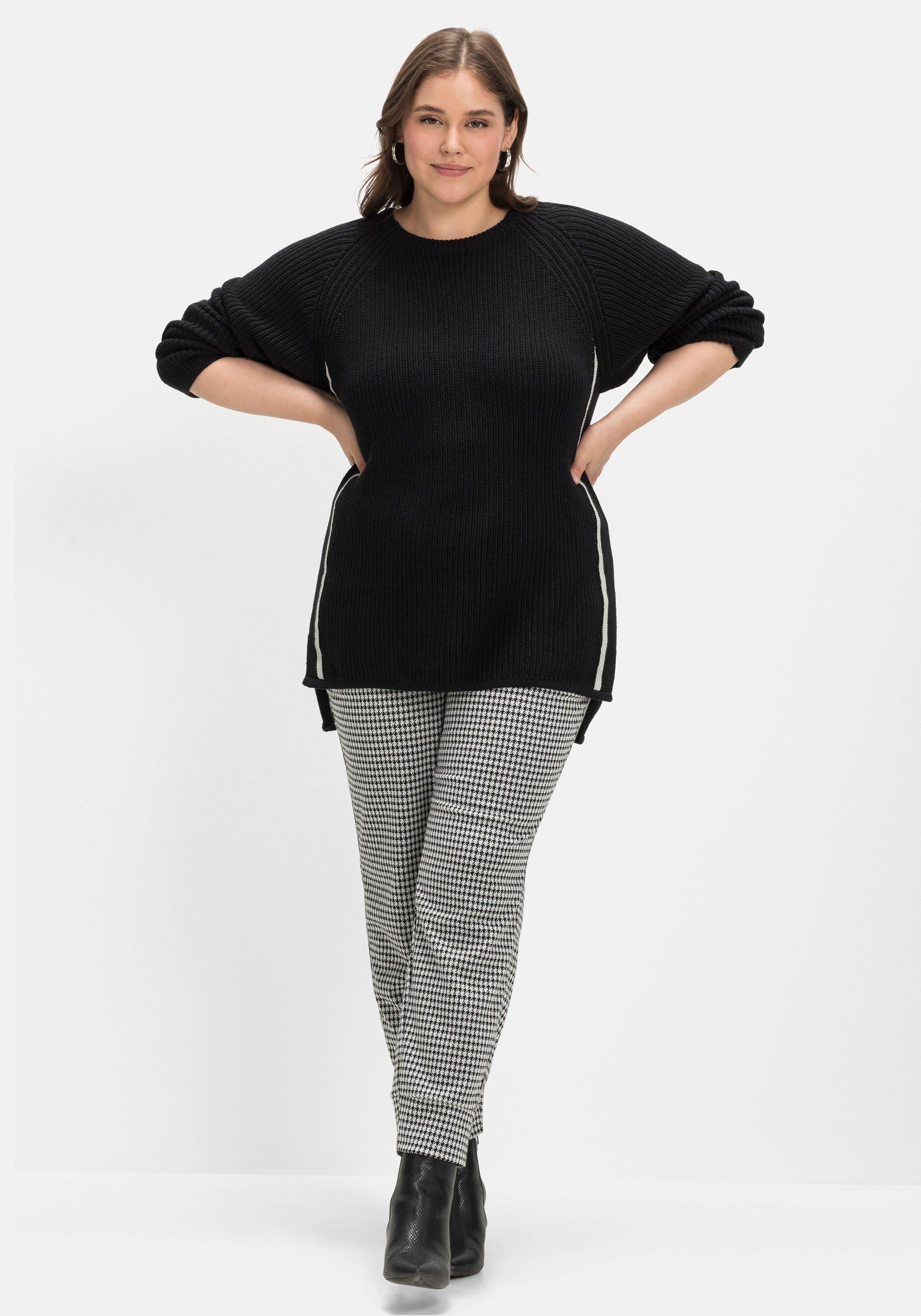 Pullover mit seitlichen Kontrastreifen