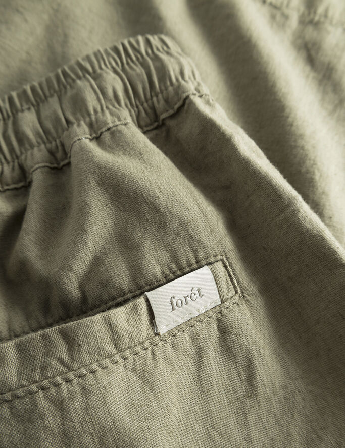 Forét SERENE LINEN SHORTS Dusty olive