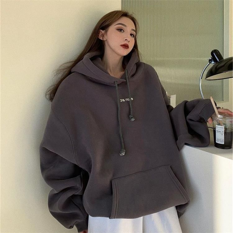 Fabricino - Oversized hoodie met ronde hals en letters