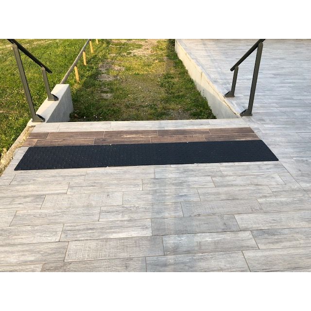 Dalle podotactile en caoutchouc IDECO - Int/Ext
