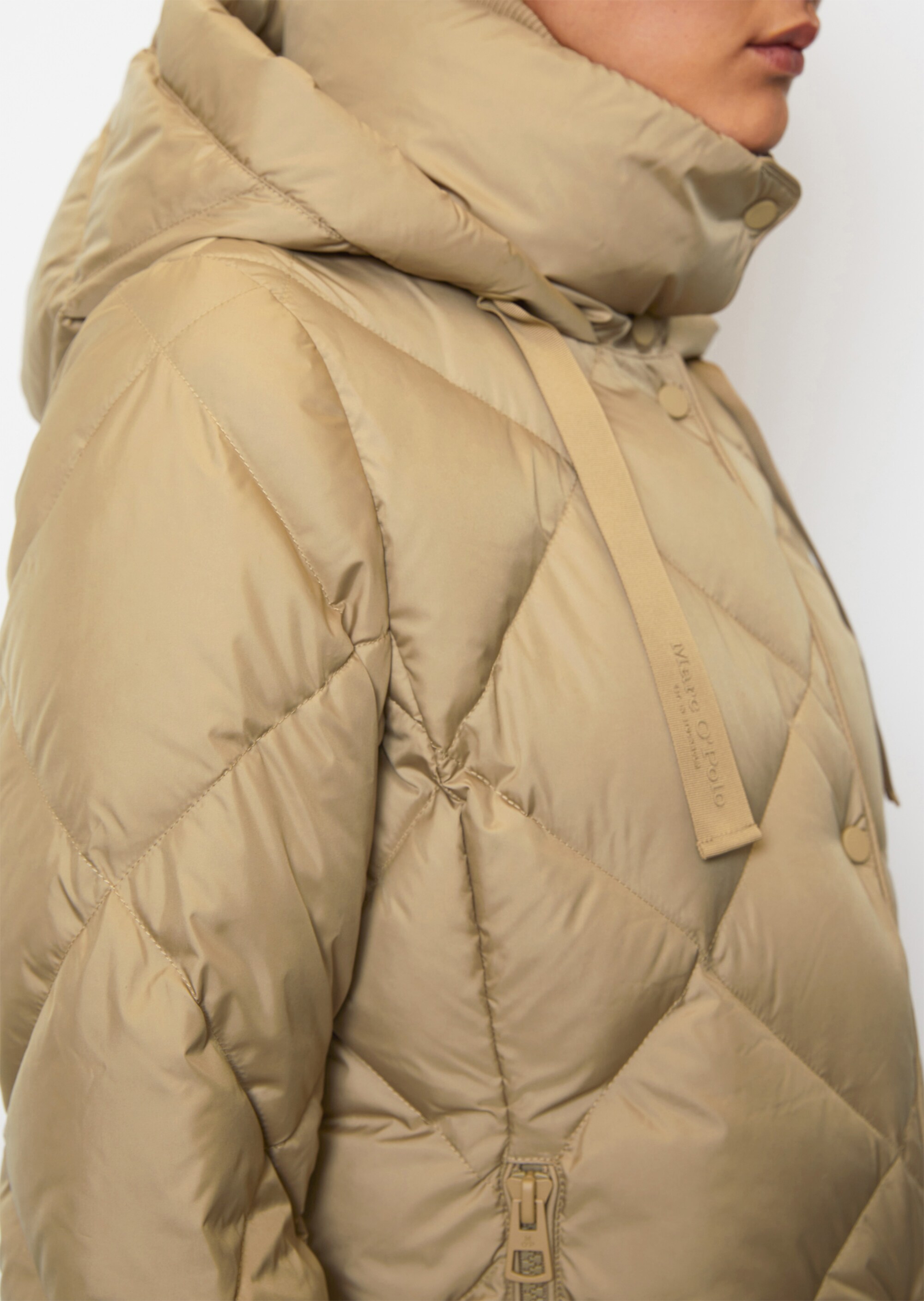 Puffer-Daunenjacke regular mit kontrastfarbener Kapuze