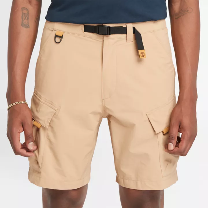 Short coupe-vent extensible à séchage rapide pour homme en jaune