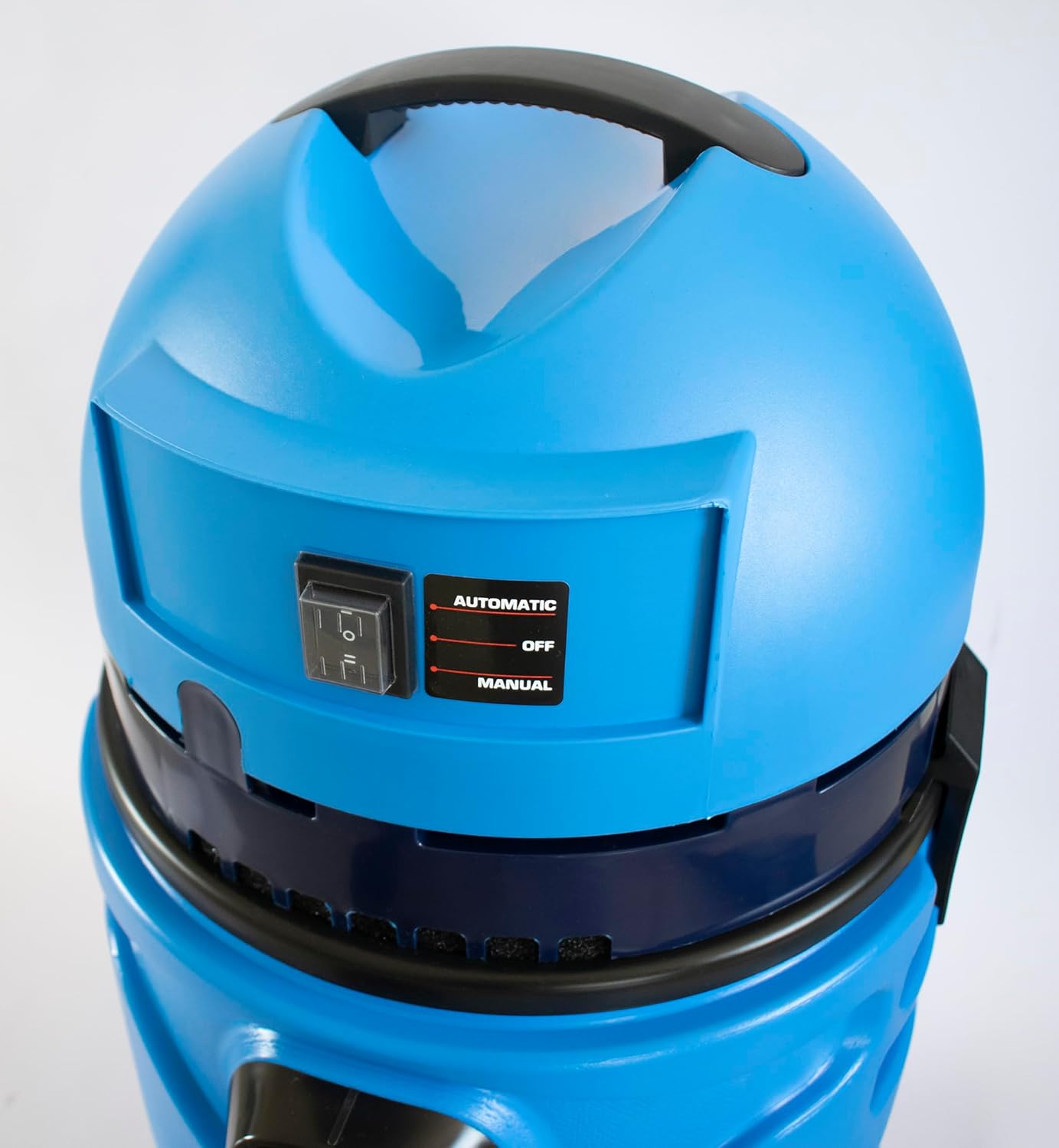 LAVOR Pool-Staubsauger SWIMMY, für die praktische Reinigung von Pools aller Art. 1600 Watt max, 27 kPa, 70 l/s, 35-Liter-Tank