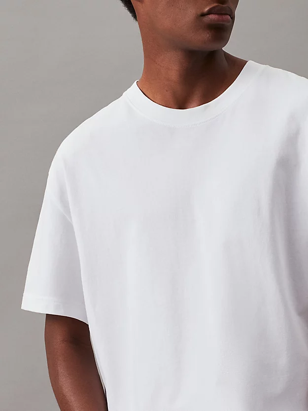 Camiseta longa de algodão com modelagem relaxada