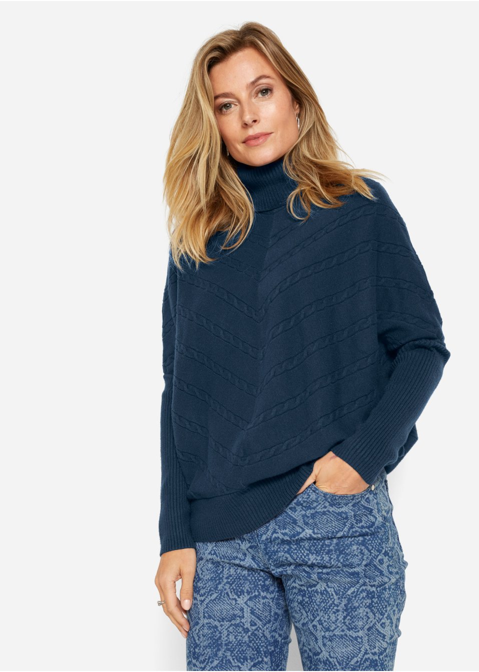 Pull col roulé