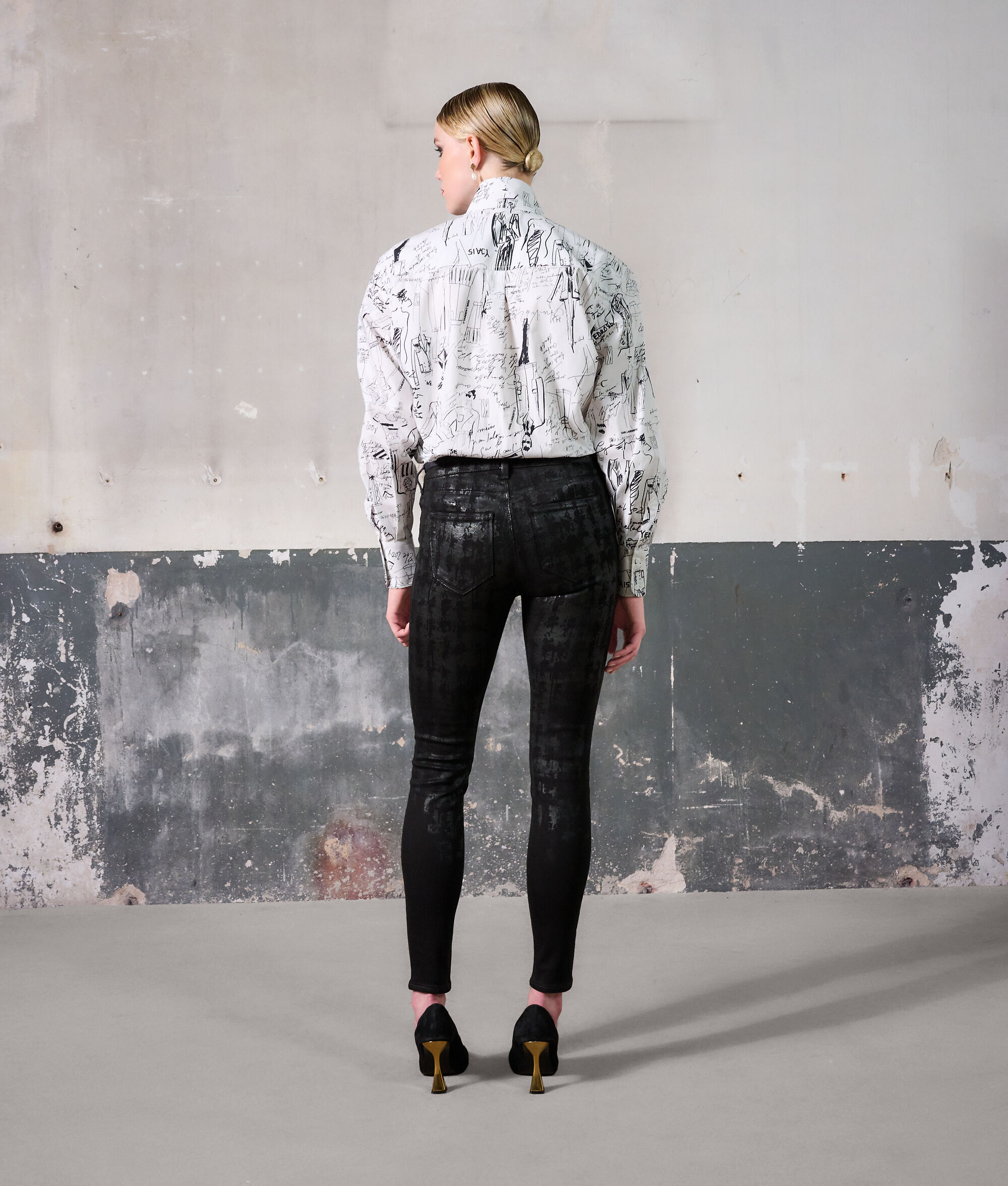 JEAN SKINNY À MOTIF KARL KAMEO
