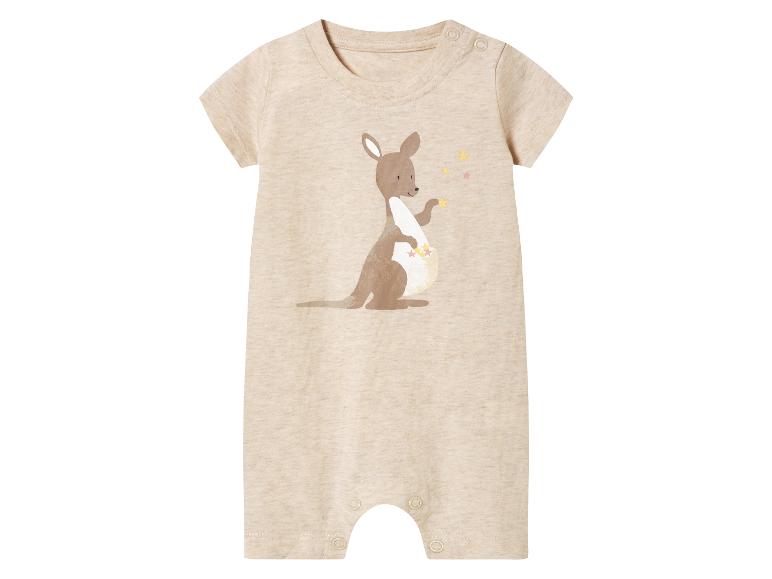 2 baby pyjama's