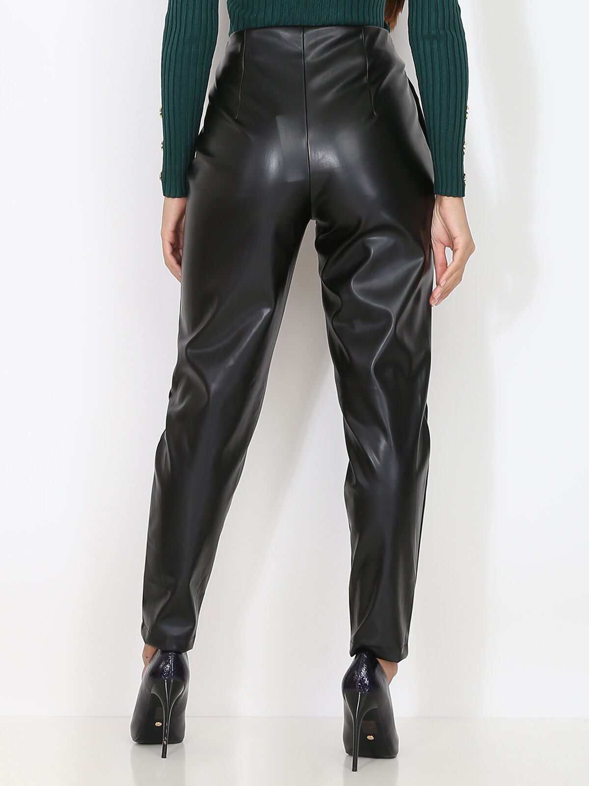 Pantalon à pinces en simili- Noir