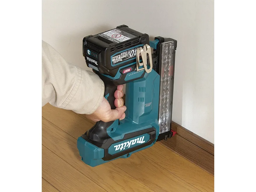 Makita FN001GZ - Sømmaskine - ledningfri - intet batteri, ingen oplader - 40 V - SOLO