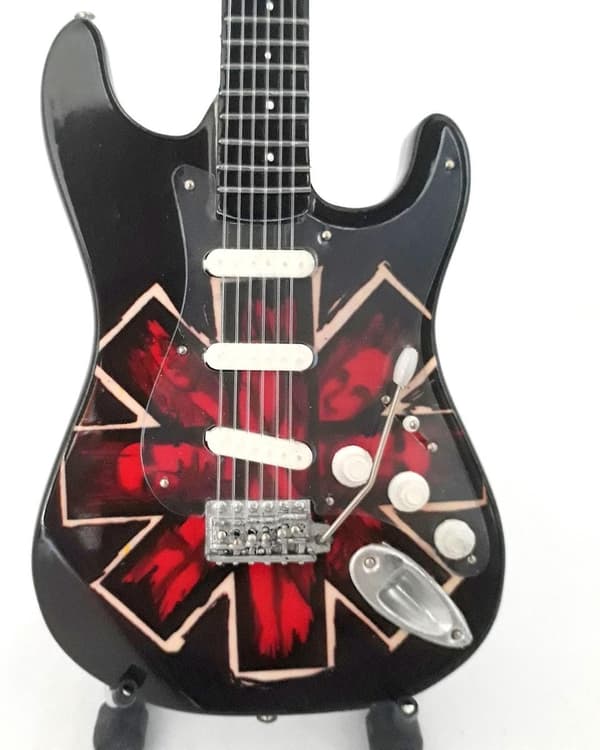 Mini guitar: Red Hot Chili Peppers - Tribute Fender Telecaster