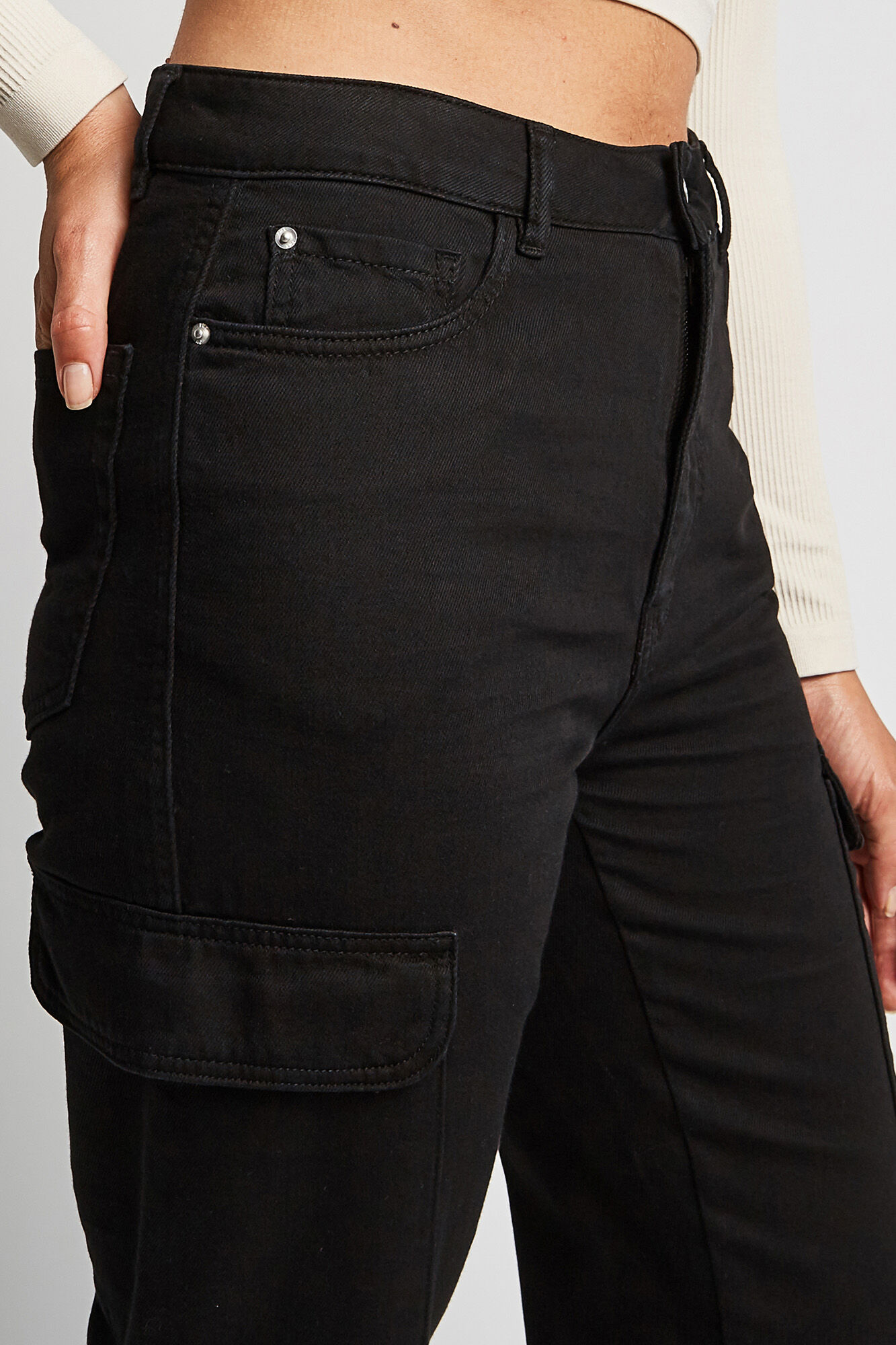 calça cargo reta