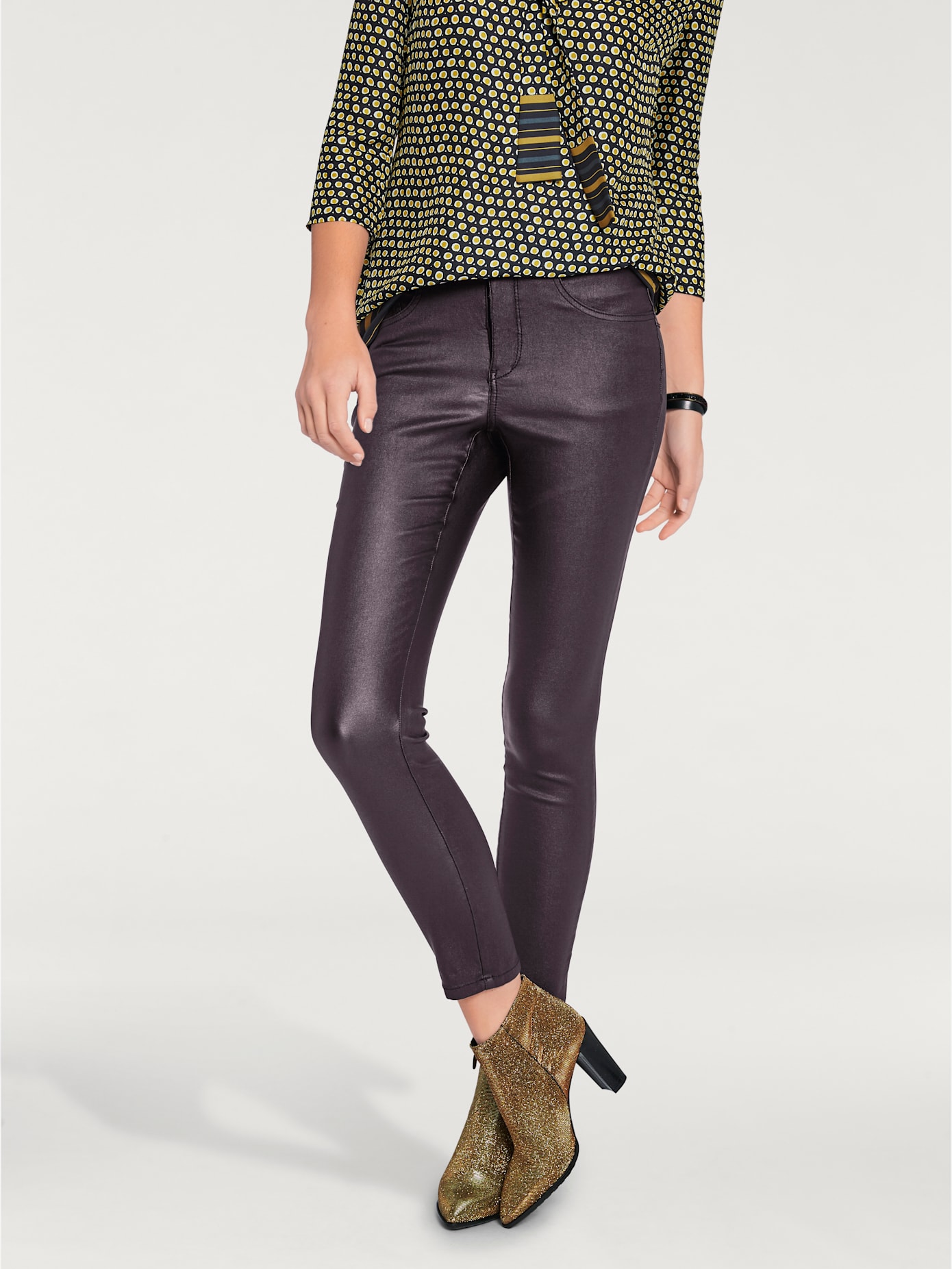 Pantalon effet ventre plat coupe skinny tendance