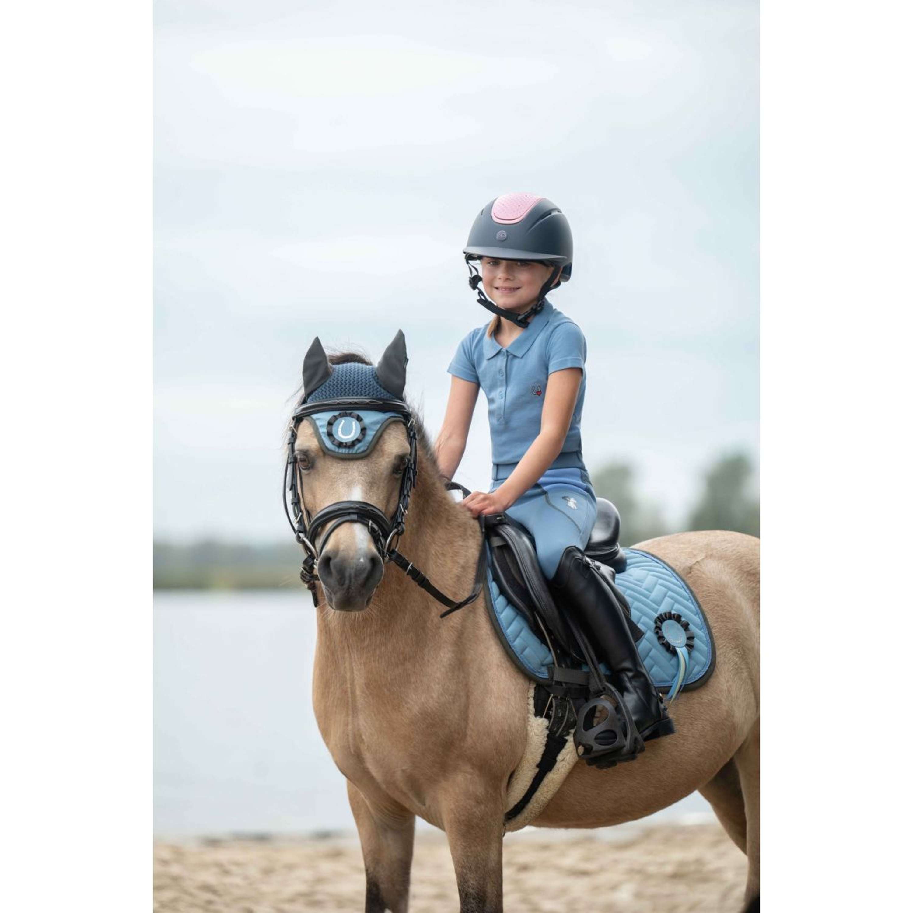 HKM Zadeldekje Nele Veelzijdigheid Rook Blauw