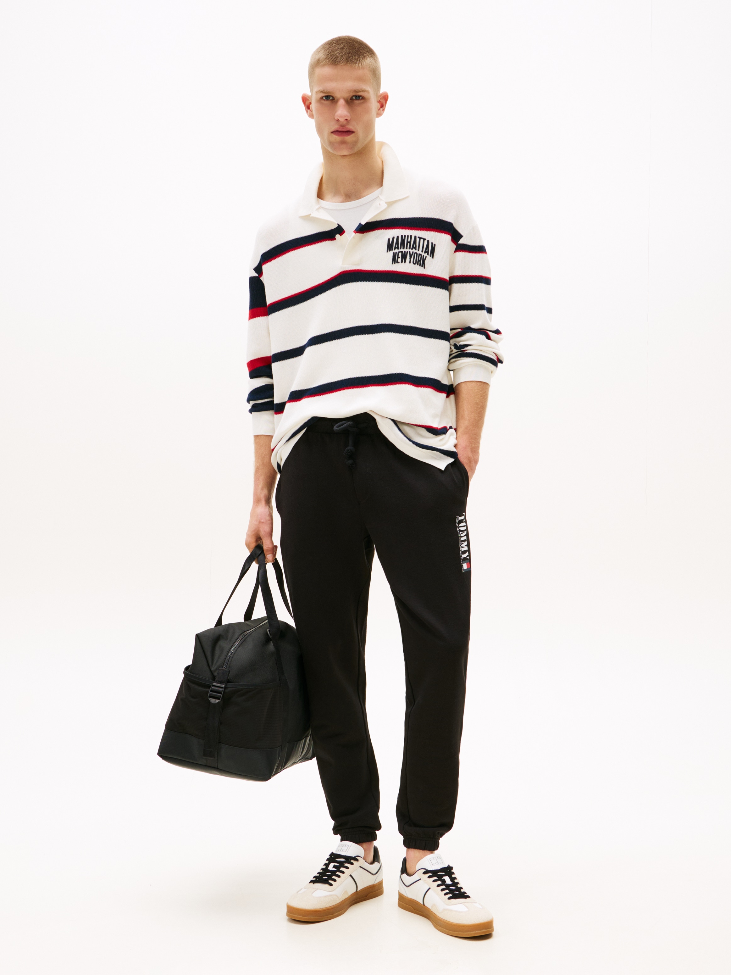 Tommy Jeans Sweathose »TJM SLIM RWB DNA GRAPHIC PANT«  mit elastischem Bund, grosser Logoprint