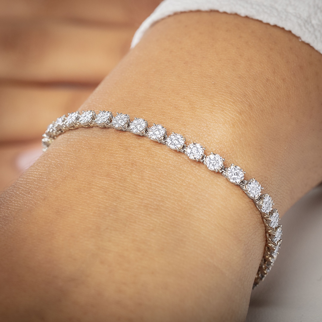 2.04 Karat Diamanten Tennisarmband 750/18 K Weissgold