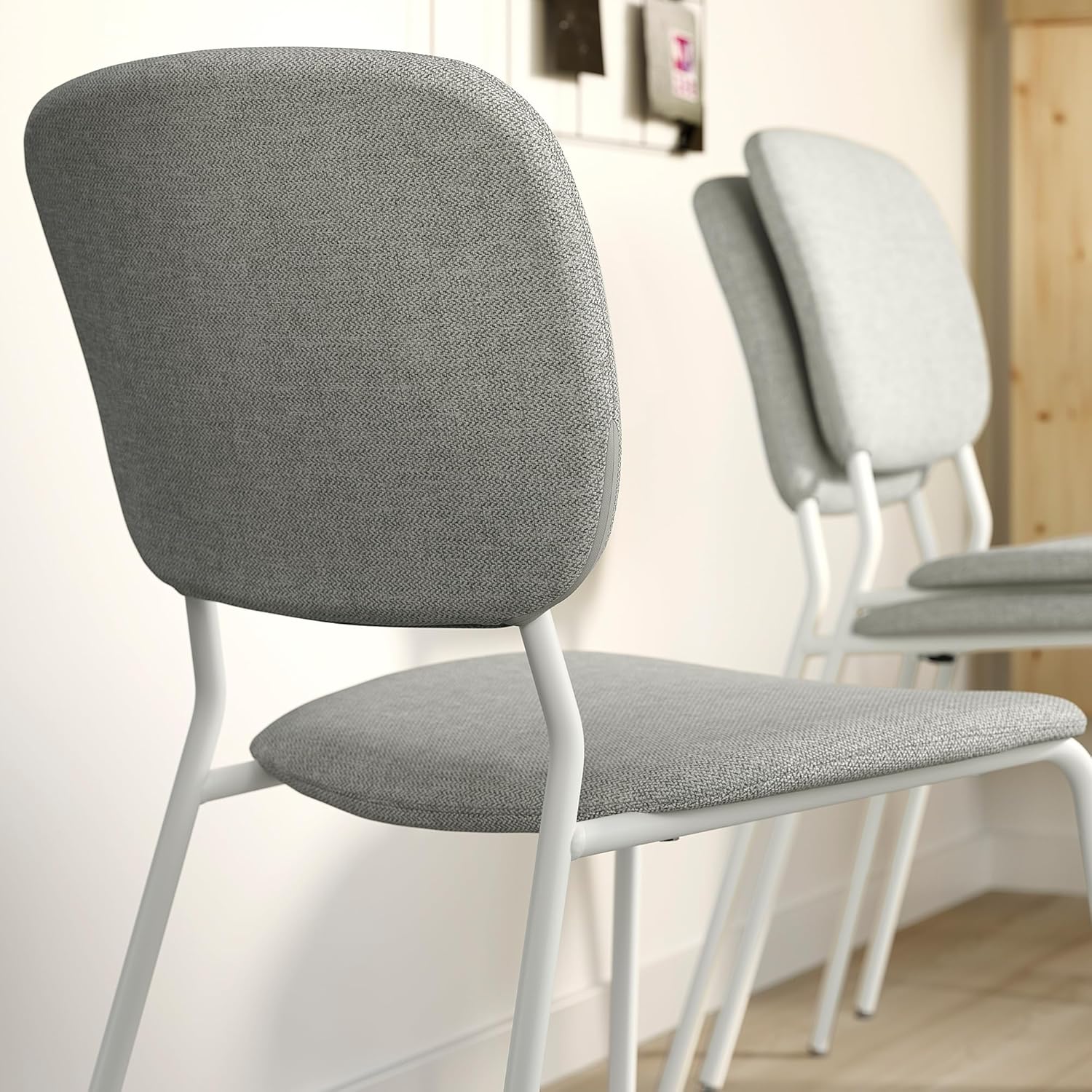 ProTuning VIHALS/VIHALS Tisch und 4 Stühle, Tortisch weiß/weiß Tibbleby beige-grau, 39/95/151x90cm