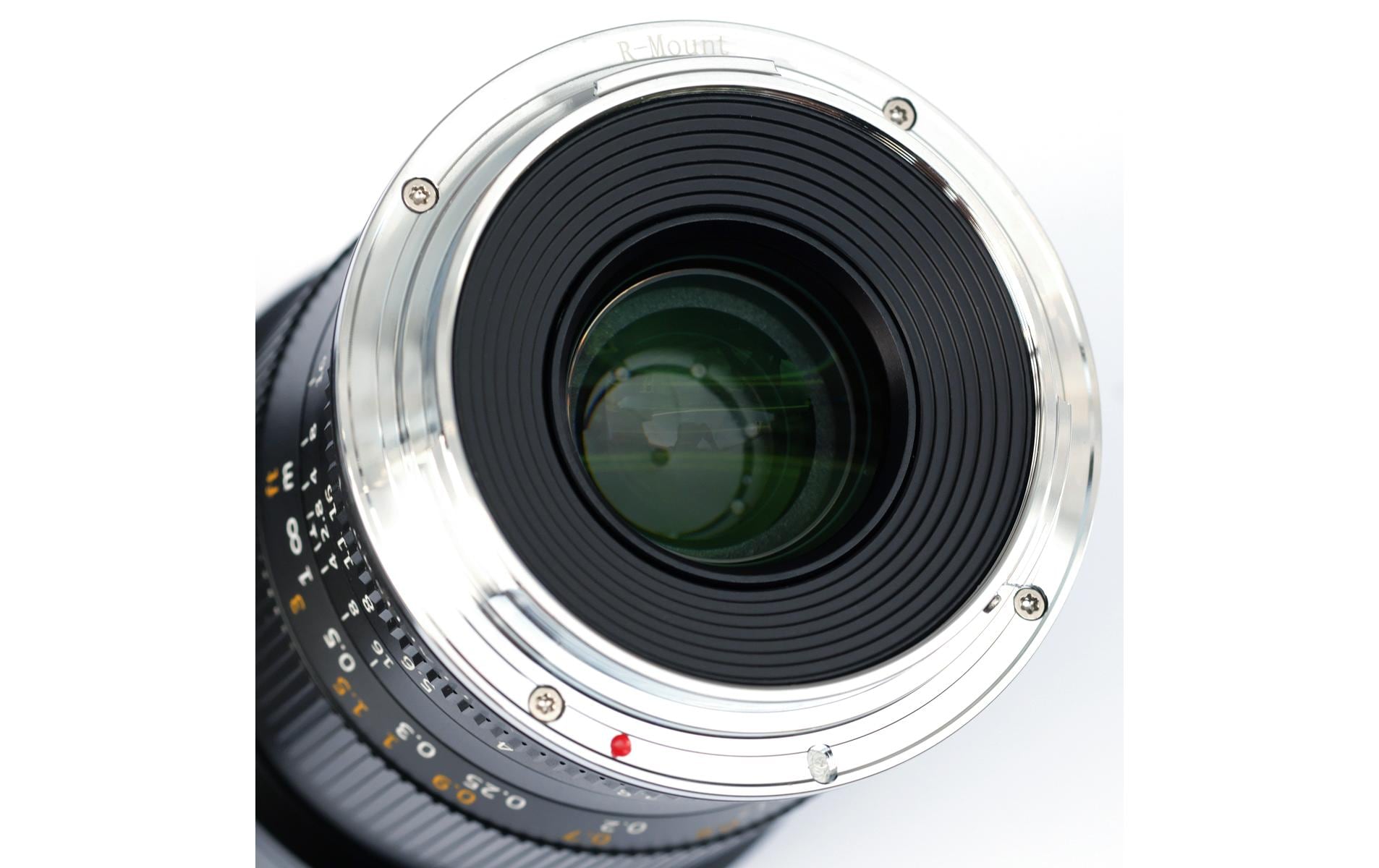 Festbrennweite 11mm F/2.8 – Canon RF<br>Fischaugenobjektiv mit grandiosem Weitwinkel-Sichtfeld