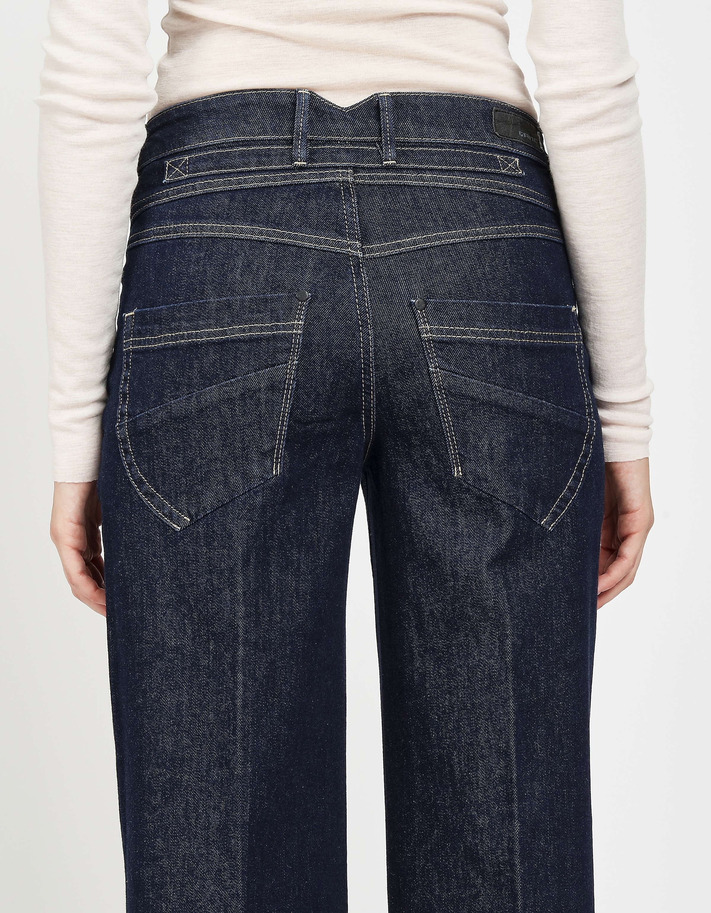 GANG Weite Jeans »94MEDINA WIDE« mit Knopfverschluss - angelehnt an die Amelie Wide