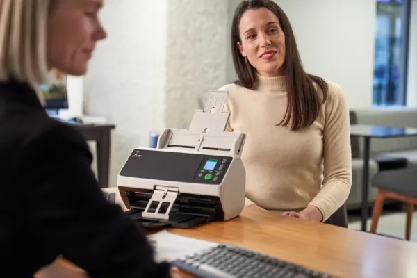 Ricoh fi-8190 - Dokumentscanner - Dual CIS - Duplex - 216 x 355.6 mm - 600 dpi x 600 dpi - op til 90 ppm (mono) / op til 90 ppm (farve) - ADF (100 ark) - op til 13000 scanninger pr. dag - USB 3.2 Gen 1, Gigabit LAN
