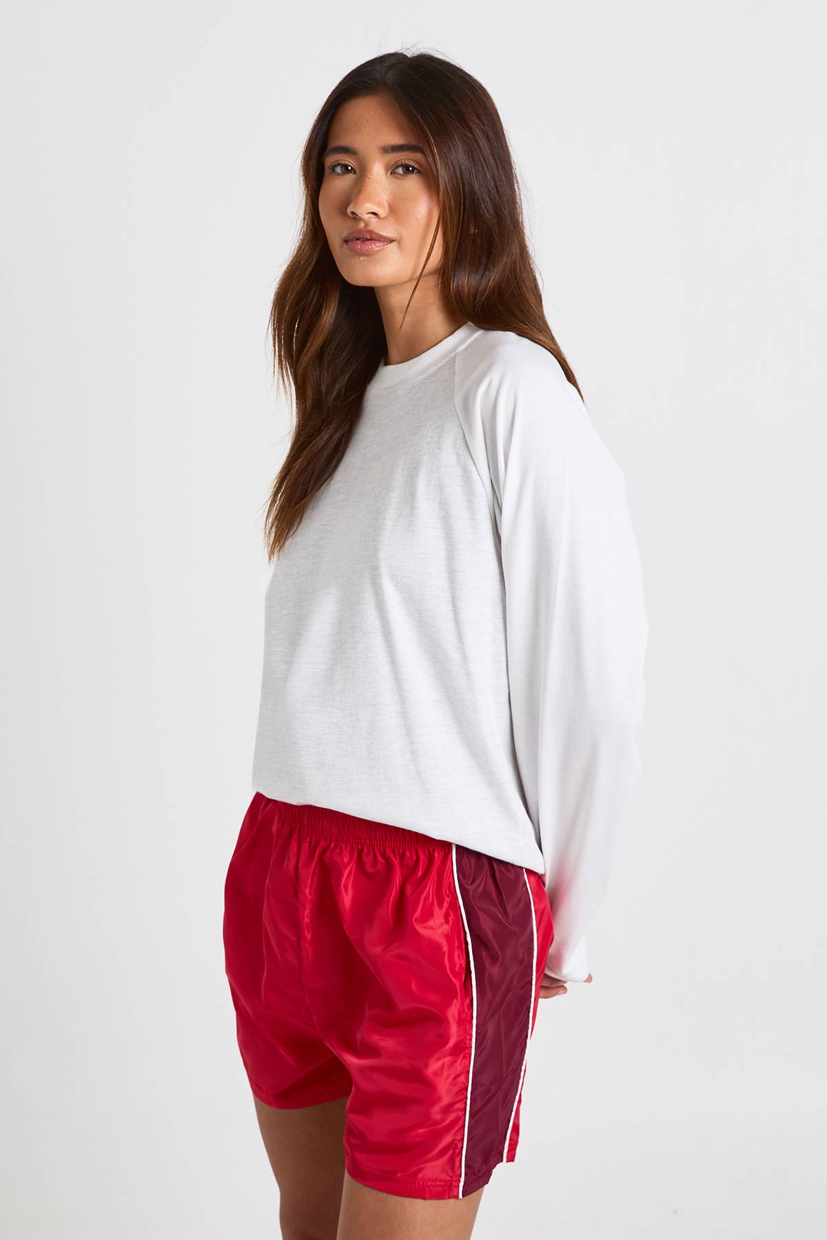 boohoo Short De Sport Taille Haute En Nylon Avec Empiècements Contrastés