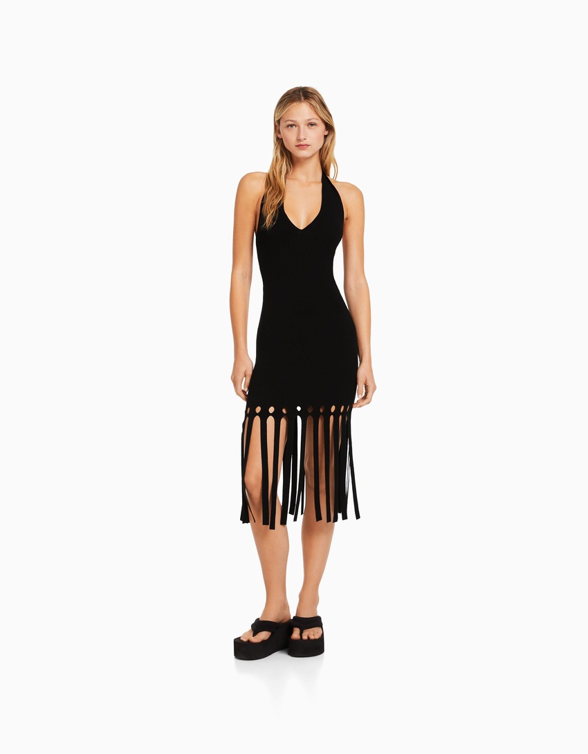 Vestido curto de tricô com franjas