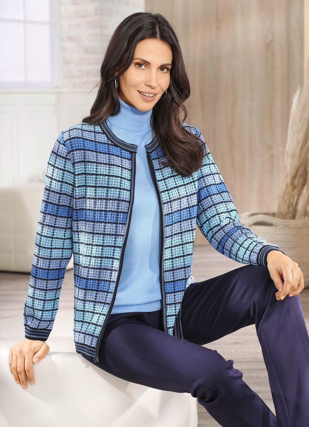 Strickjacke mit grafischem Muster